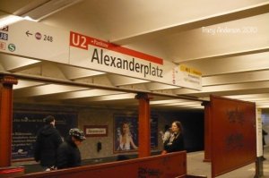 U2 Bahn Alexanderplatz sign