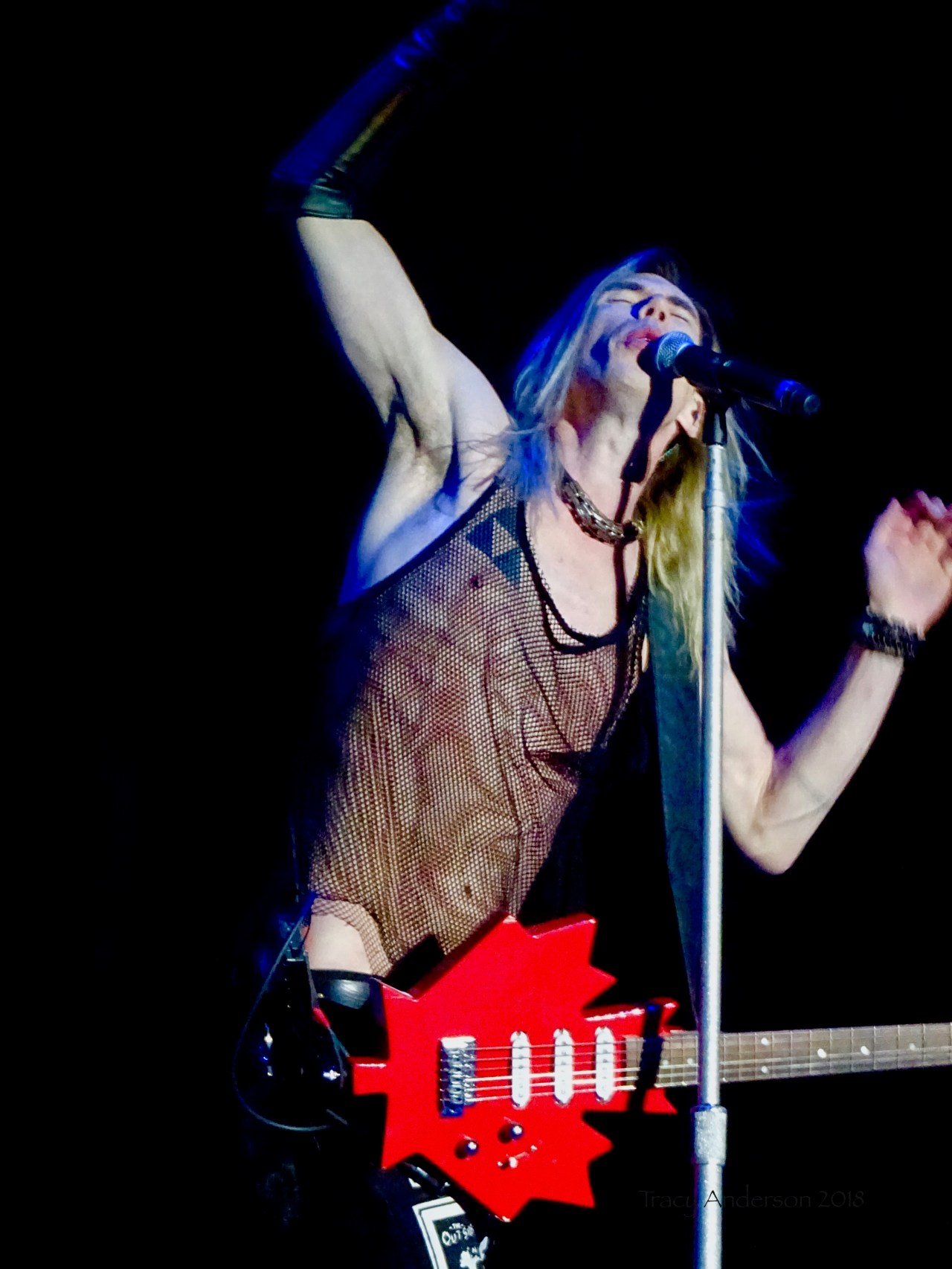 Josh Ramsey and the Canadian Maple Leaf Guitar Marianas Trench K Days Edmonton July 21 2018