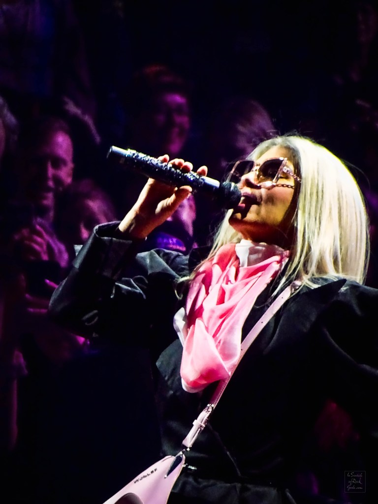 Shania Twain Entrance The Queen of Me Tour Roger's Place Edmonton May 6, 2023