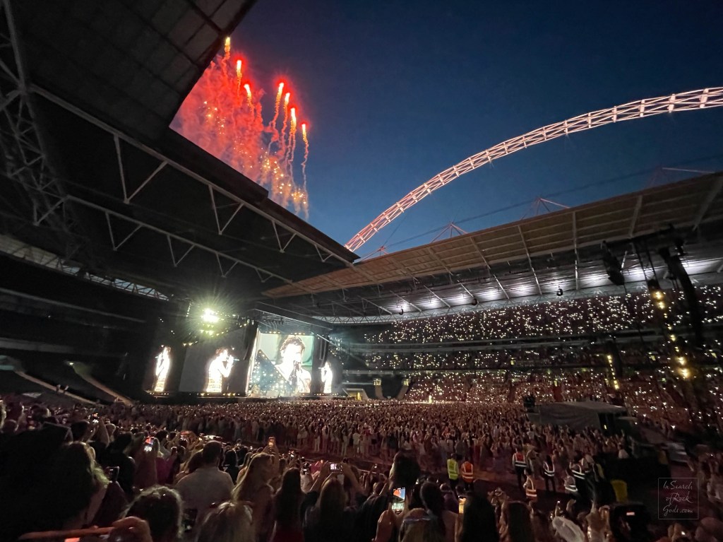 Harry Styles Love on Tour Wembley 2 June 14, 2023 SOTT Fireworks