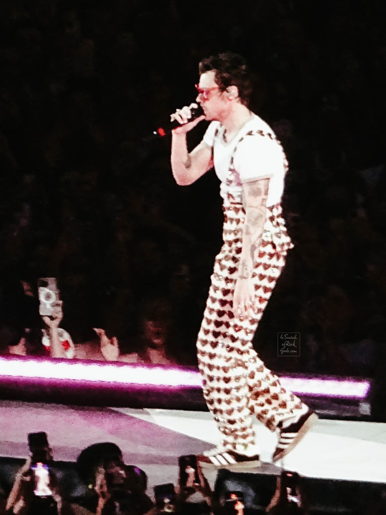 Harry Styles Love on Tour Wembley 1 June 13, 2023 Glasses
