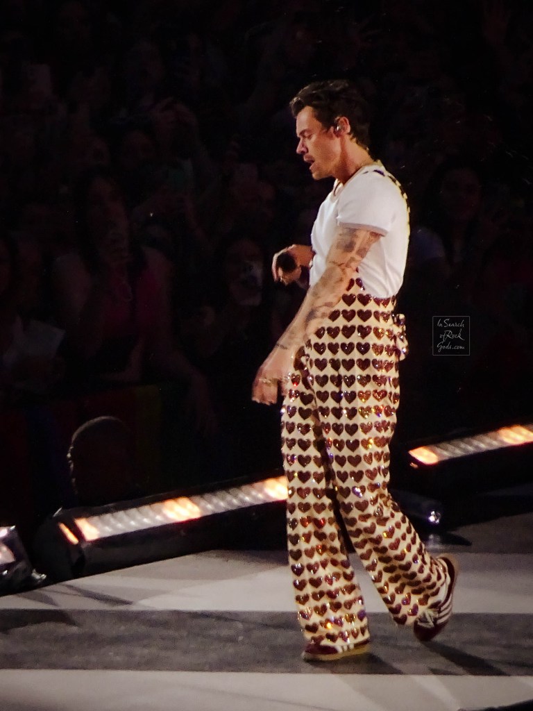 Harry Styles Love on Tour Wembley 1 June 13, 2023 Walk