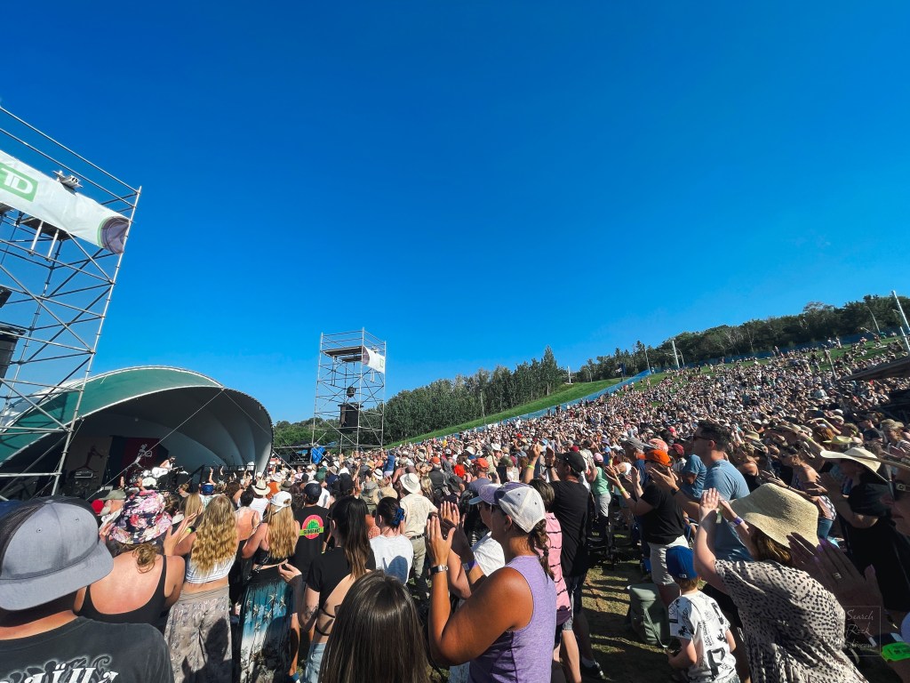 KT Tunstall and Crowd Edmonton Folk Fest 2024