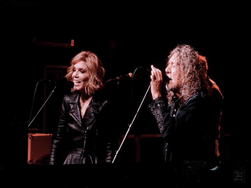 Robert Plant and Alison Kraus on the jumbotron at Main Stage Edmonton Folk Fest 2024